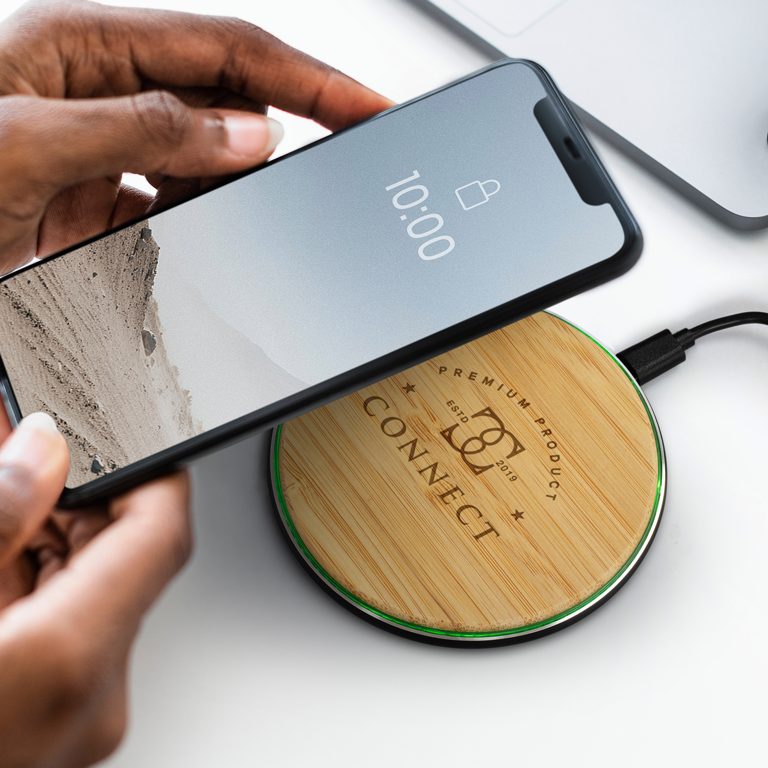 Bamboo 15W Wireless Fast Charger 125555 | Feature