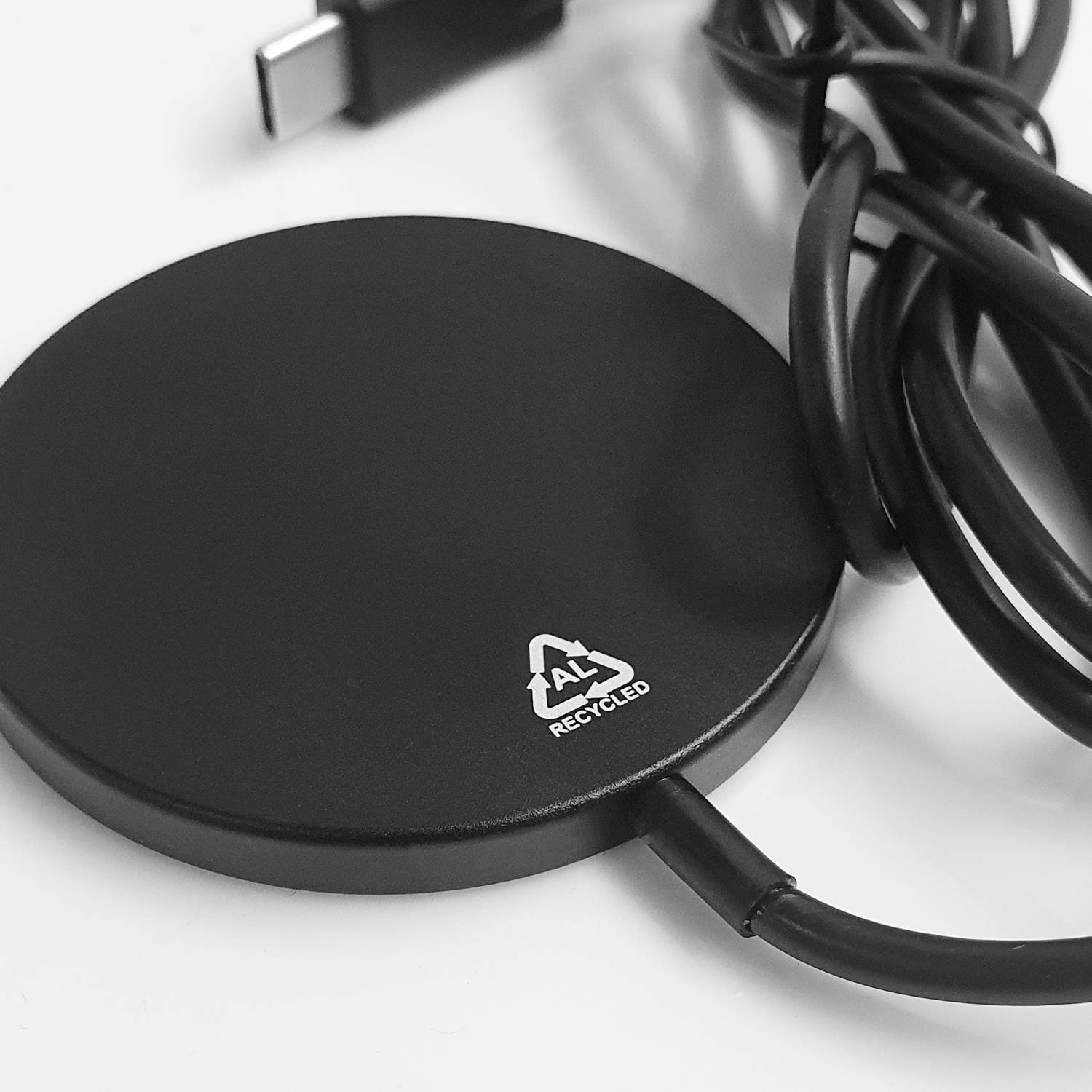 Magneto Wireless Fast Charger 125982 | Detail